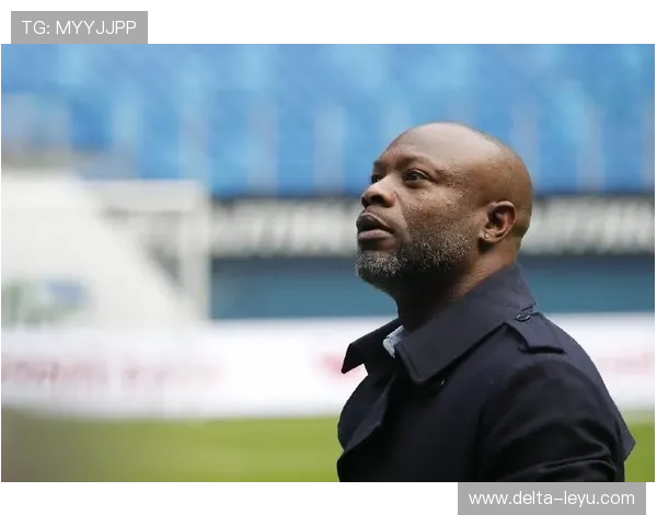 吕迪格与范迪克在体系驱动下防守转移差异明显