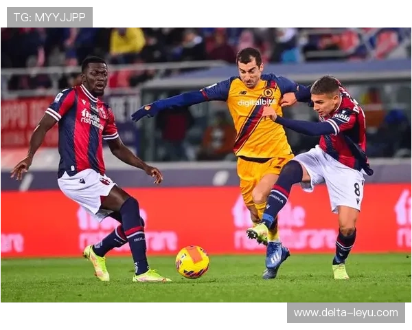 反常识解读：足球比赛中围堵裁判的判罚边界到底在哪？