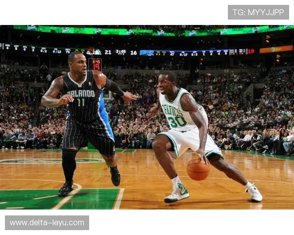 保罗·皮尔斯关键时刻单打效率提升 助凯尔特人拉开比分差距