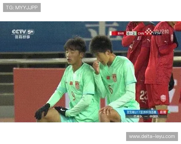 任意球人墙干扰判罚边界，裁判如何准确判定动作犯规？