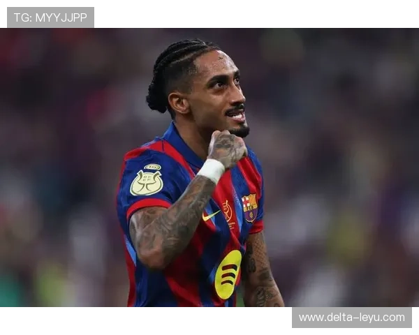 拉菲尼亚：单赛季进攻端爆发跻身英超关注焦点