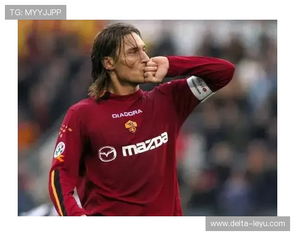 托蒂与德罗巴在意甲时期形成前场多点参与与单点驱动的偏向控球结构差异